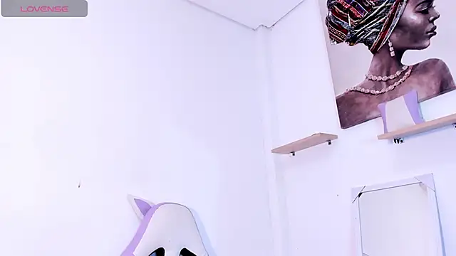 Gabrielaa Miller  online show from 11/01/25, 08:03