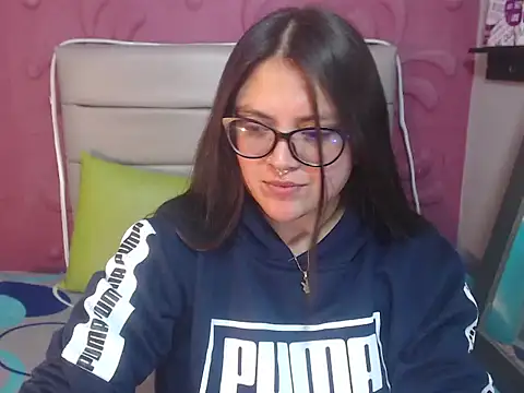 Snapshot of Cailing_Zu chatting on 09/30/25, 07:09 Cailing Zu online show from 09/30/25, 07:09