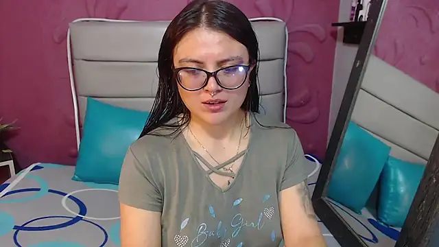 Snapshot of Cailing_Zu chatting on 10/01/25, 07:40 Cailing Zu online show from 10/01/25, 07:40