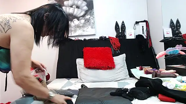 DonnaJoness online show from 04/29/26, 08:48