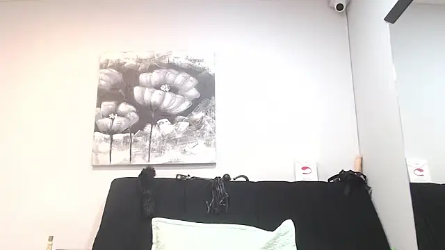 DonnaJoness online show from 11/06/25, 08:46