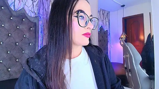 Zami Escobar of online show from 11/14/25, 06:55