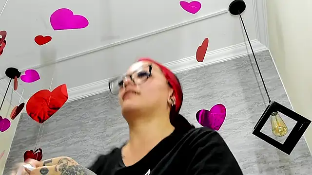 Zami Escobar of online show from 02/13/26, 05:57