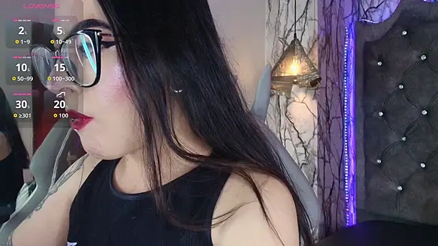 Zami Escobar of online show from 10/07/25, 06:42