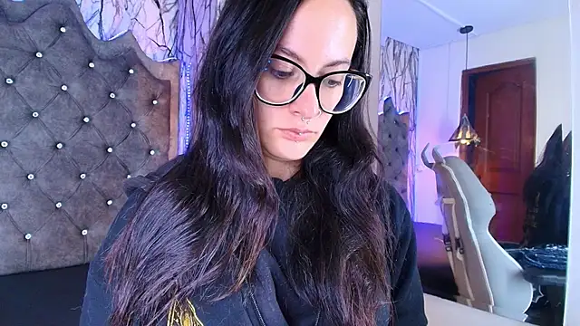 Zami Escobar of online show from 11/15/25, 06:56