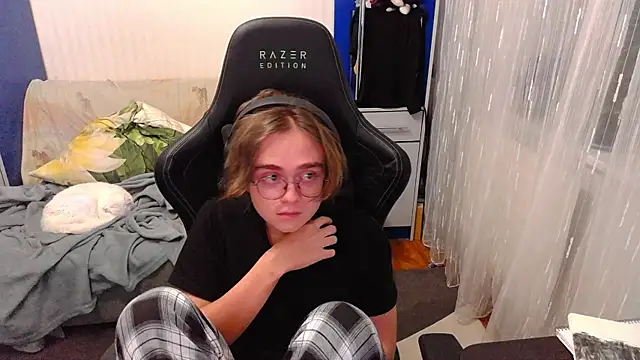 Twinchik online show from 10/04/25, 10:33