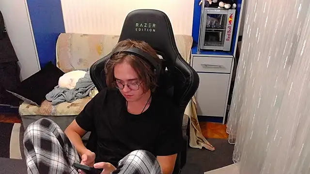 Twinchik online show from 10/25/25, 10:32