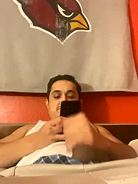 Snapshot of latindaddy69 chatting on 10/22/25, 11:31 latindaddy69 online show from 10/22/25, 11:31