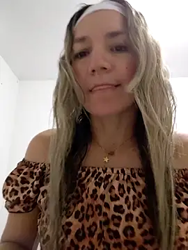 Ms lunaRose online show from 03/26/26, 03:32