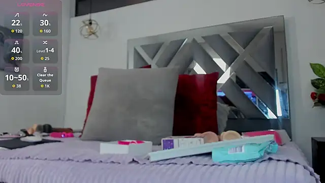 Candy Hott7 online show from 11/12/25, 08:34