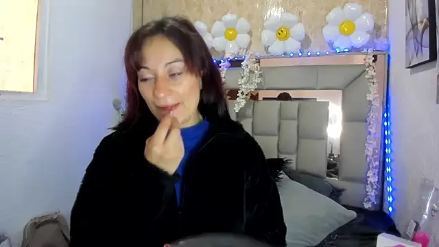 Candy Hott7 online show from 10/10/25, 02:07