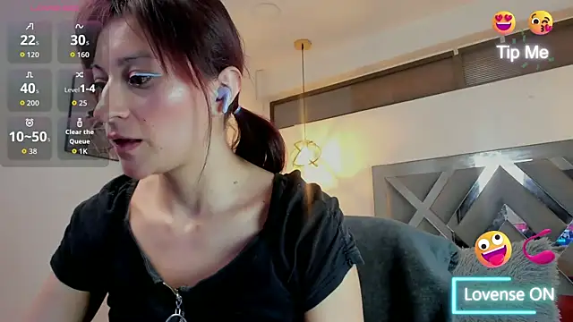 Candy Hott7 online show from 10/08/25, 08:42