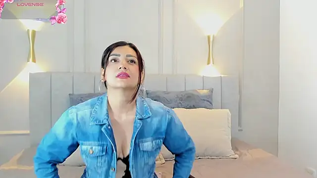 victoria bourne online show from 11/07/25, 07:29