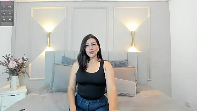 victoria bourne online show from 12/15/25, 07:09