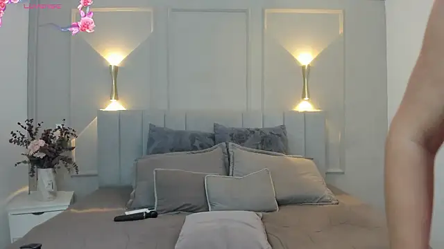 victoria bourne online show from 02/14/26, 07:14