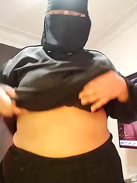 lilyan12 online show from 04/09/26, 01:29