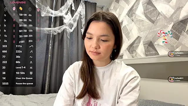 Snapshot of KiraVelvet chatting on 11/01/25, 09:47 KiraVelvet online show from 11/01/25, 09:47