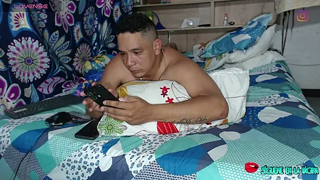 Snapshot of luisafe2025 chatting on 10/09/25, 04:07 luisafe2025 online show from 10/09/25, 04:07