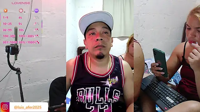 luisafe2025 online show from 12/22/25, 03:17