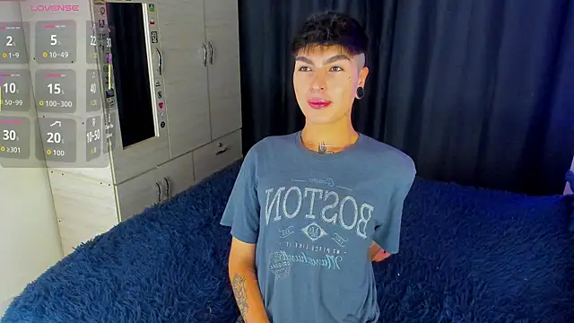 Snapshot of Dark_luckyyy chatting on 09/19/25, 10:58 Dark luckyyy online show from 09/19/25, 10:58