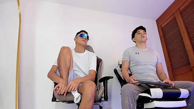 sotooliver3 online show from 02/07/26, 07:44