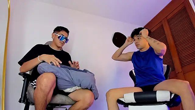 sotooliver3 online show from 11/06/25, 07:51