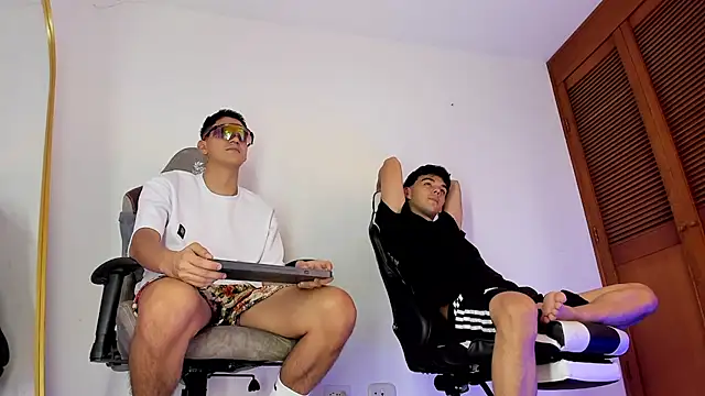 sotooliver3 online show from 03/01/26, 08:20