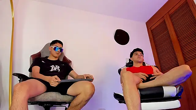 sotooliver3 online show from 11/02/25, 08:03