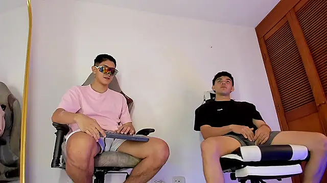 sotooliver3 online show from 02/20/26, 08:33