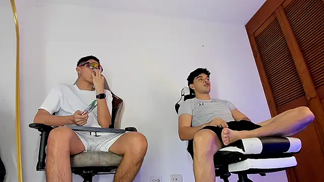 sotooliver3 online show from 02/28/26, 08:41