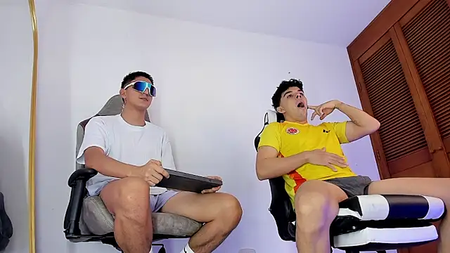 sotooliver3 online show from 01/31/26, 07:34