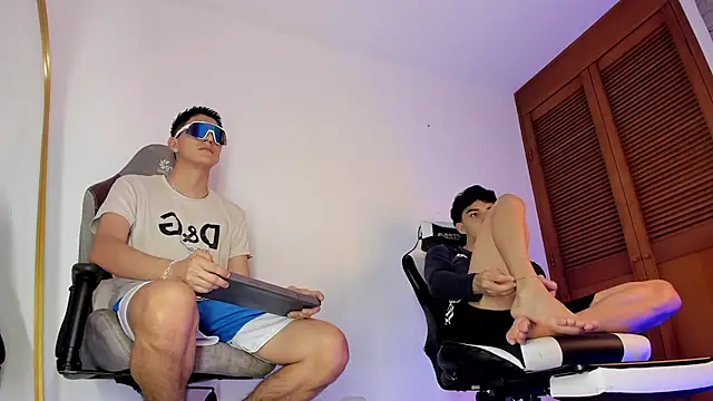 sotooliver3 online show from 12/01/25, 09:15