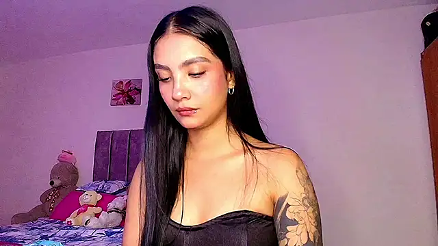 mia yireth online show from 04/01/26, 01:41