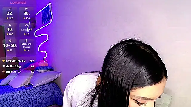 mia yireth online show from 06/04/26, 12:59