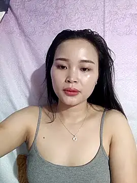 Snapshot of Lili_lovely chatting on 09/27/25, 01:23 Lili lovely online show from 09/27/25, 01:23