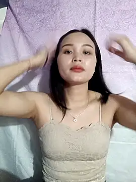 Snapshot of Lili_lovely chatting on 09/25/25, 01:11 Lili lovely online show from 09/25/25, 01:11