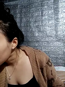 Lili lovely online show from 12/19/25, 02:08