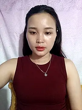 Snapshot of Lili_lovely chatting on 09/15/25, 01:17 Lili lovely online show from 09/15/25, 01:17