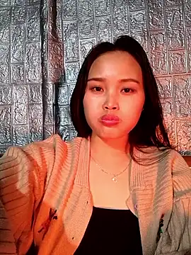 Lili lovely online show from 12/02/25, 02:52