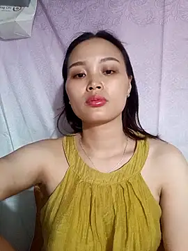 Snapshot of Lili_lovely chatting on 09/21/25, 03:06 Lili lovely online show from 09/21/25, 03:06