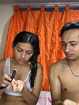 Nezuko-uWux online show from 11/09/25, 12:36