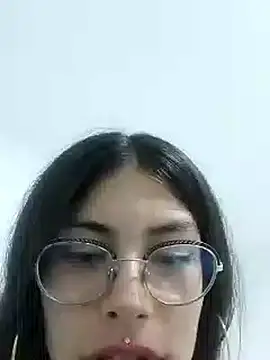 Snapshot of Kylie_Rivers chatting on 09/29/25, 12:28 Kylie Rivers online show from 09/29/25, 12:28