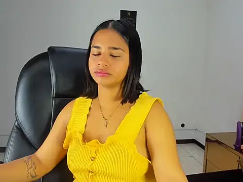 ScarletDoll online show from 09/27/25, 03:12