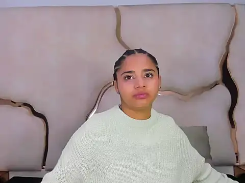 ScarletDoll online show from 12/20/25, 02:58