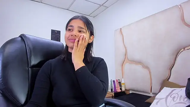 ScarletDoll online show from 10/19/25, 02:47