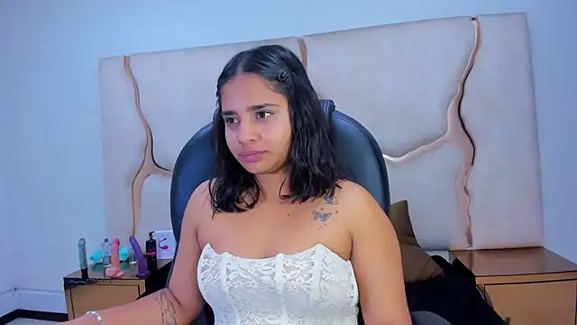 ScarletDoll online show from 12/04/25, 04:55