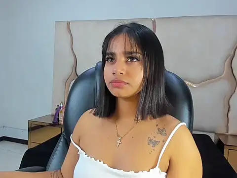 ScarletDoll online show from 09/18/25, 02:58