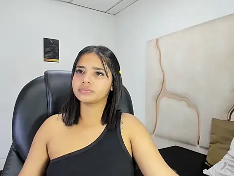 ScarletDoll online show from 10/31/25, 03:25