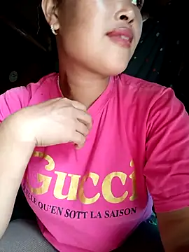 maycuc123 online show from 10/29/25, 07:18