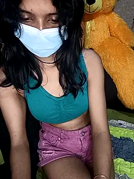 Snapshot of emali_baba chatting on 02/14/26, 07:14 emali baba online show from 02/14/26, 07:14